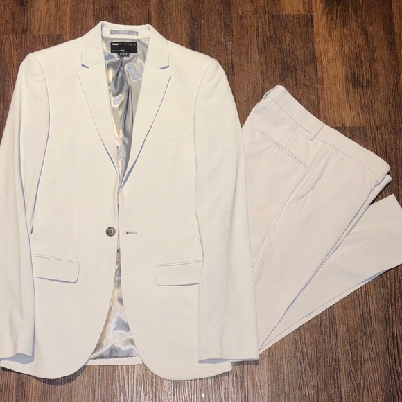 ASOS Elegant Light Grey Suit Set